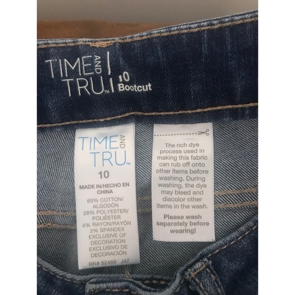 Time and Tru Womens Bootcut Jeans Medium Wash Size 10 Stretch Denim - Picture 2 of 4